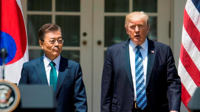 TRUMP SE REÚNE CON SU HOMÓLOGO DE COREA DEL SUR