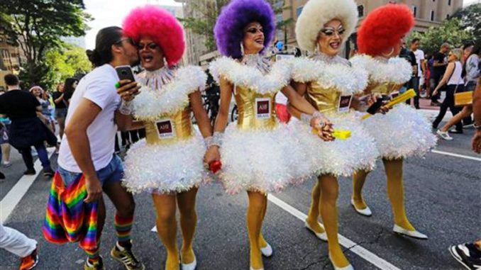 Marcha orgullo gay Sao Paulo