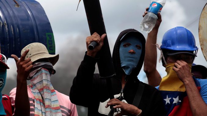 OPOSICIÓN VENEZOLANA ESTIMA EN UN 92 % SEGUIMIENTO DE HUELGA CONTRA MADURO
