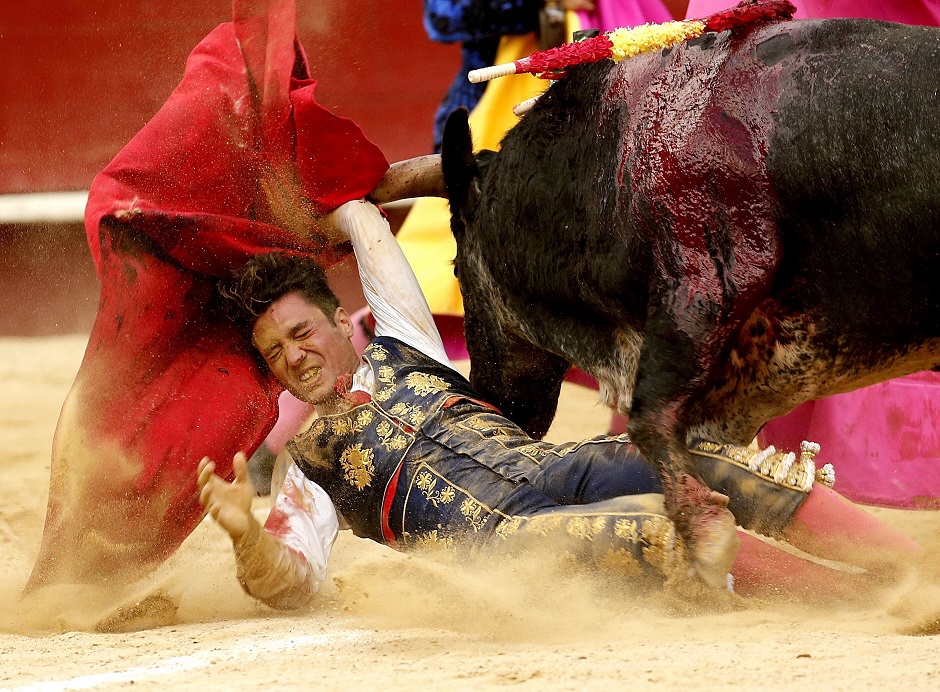 NOVILLADA DE LOS MAÑOS