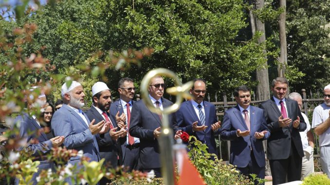 TURQUÍA CONMEMORA UN AÑO DEL FALLIDO GOLPE DE ESTADO