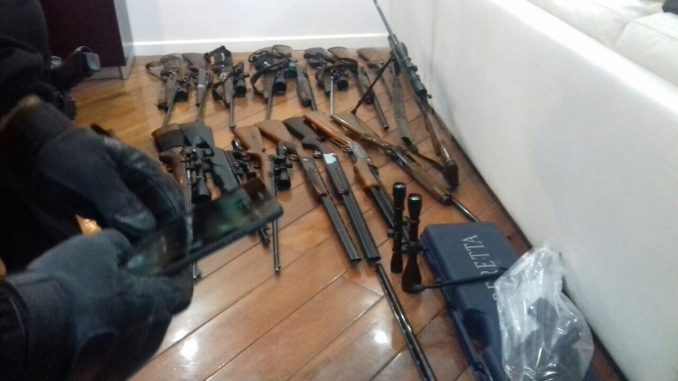 armas