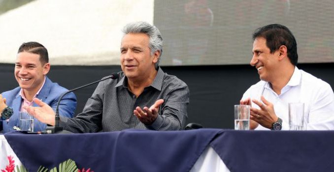 lenin con espinel y cevallos
