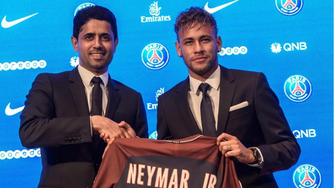EL PSG PRESENTA A NEYMAR TRAS SU FICHAJE