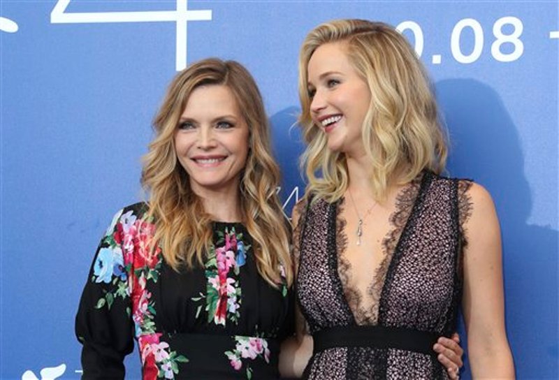 Michelle y Jennifer Mostra