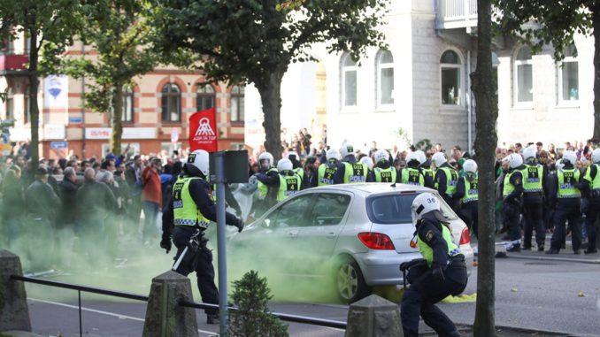 SUECIA-NEONAZIS