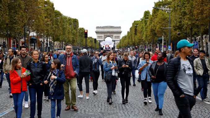 PARIS-UN DIA SIN AUTO