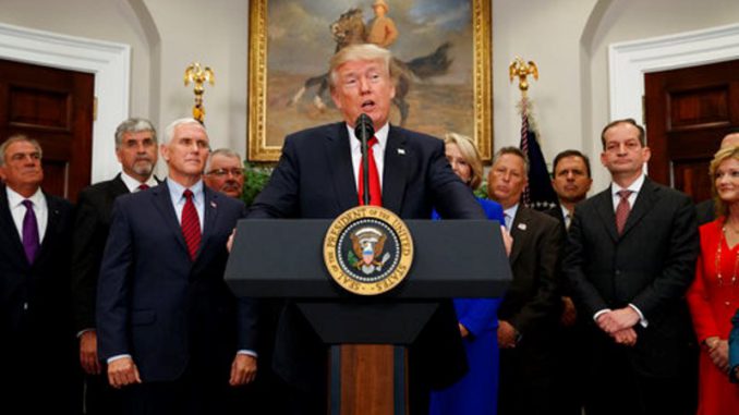 TRUMP-SEGURO SALUD