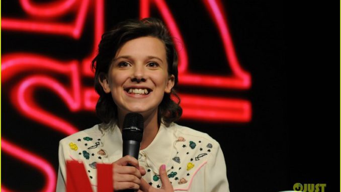millie-bobby-brown-sings-argentina-comic-con-05