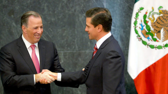 EPN anuncia cambios en el gabinete