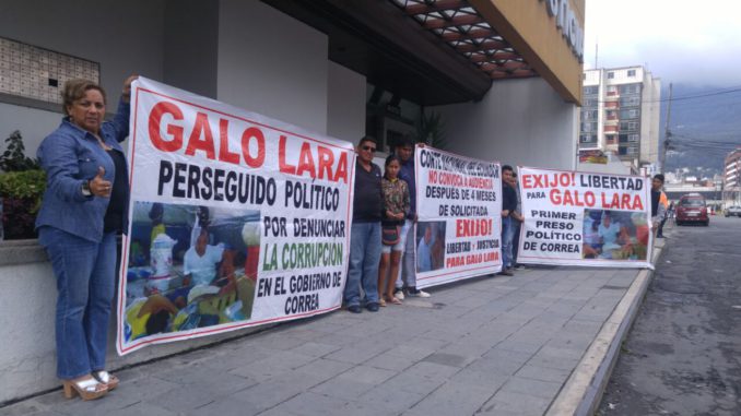 galo lara plantón