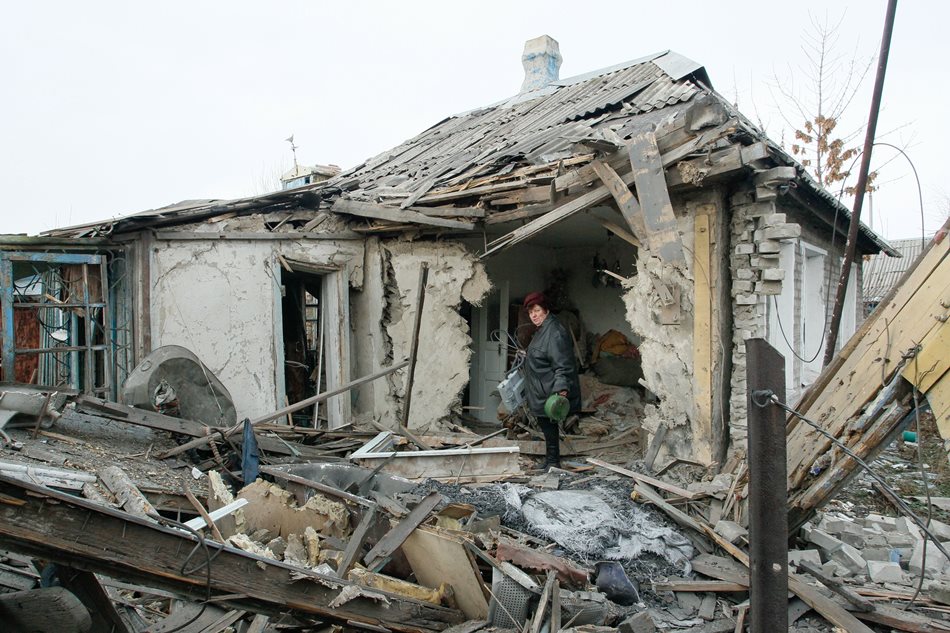 BOMBARDEO EN DONETSK