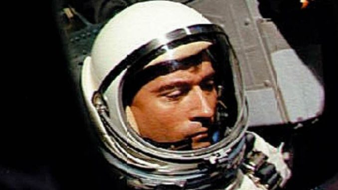 John Young astronauta