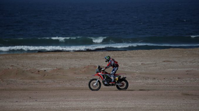 El Dakar sigue rumbo al sur en su tercer día de dunas