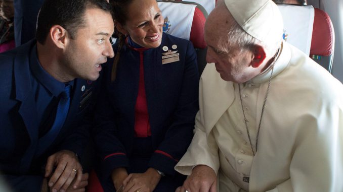 PAPA-BODA EN AVION