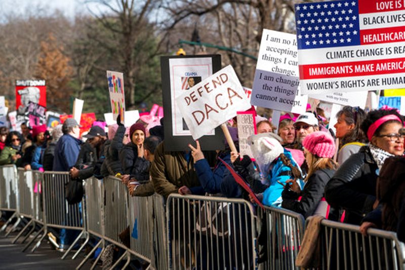 Planean más manifestaciones de mujeres en todo el mundo | La República EC