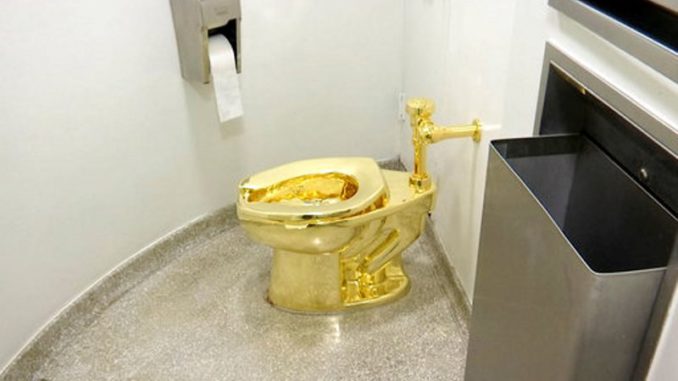 TRUMP-RETRETE DE ORO