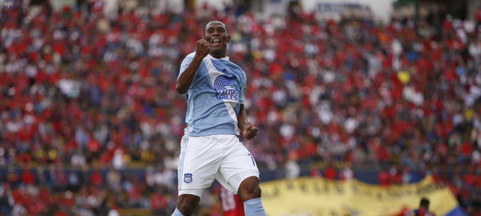 Bryan Angulo festeja su tanto frente al Nacional, el 17 de febrero de 2018 en el Olímpico Atahualpa