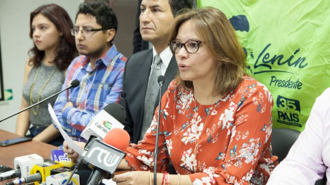Elizabeth Cabezas