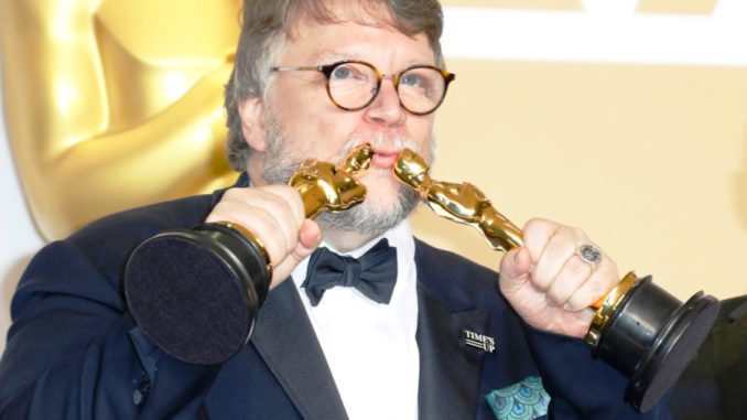 Guillermo con sus dos oscares