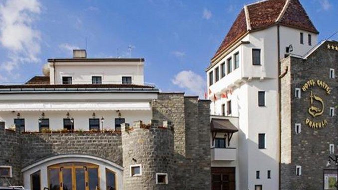 Hotel-Castel-Dracula-Piatra-Fantanele