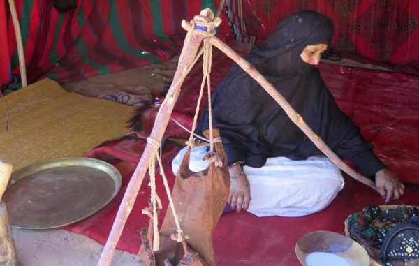 mujer desierto Marruecos