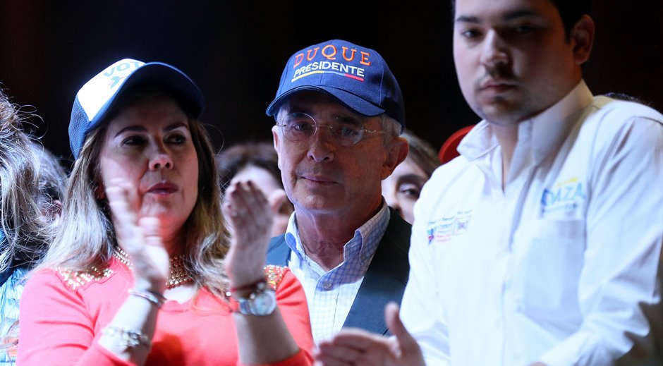 Tensa calma en último día de campañas para legislativas colombianas