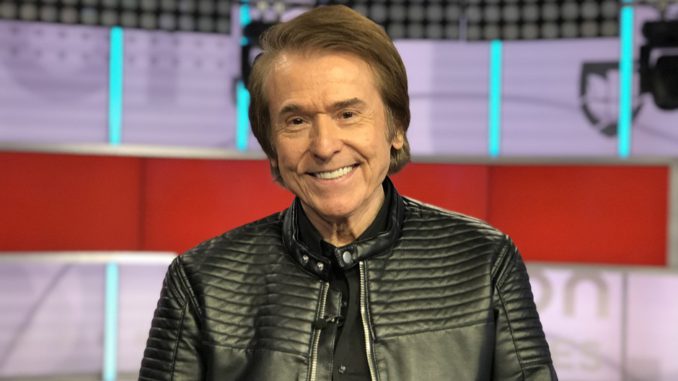 Raphael: "Me duele la música que se hace hoy en día"