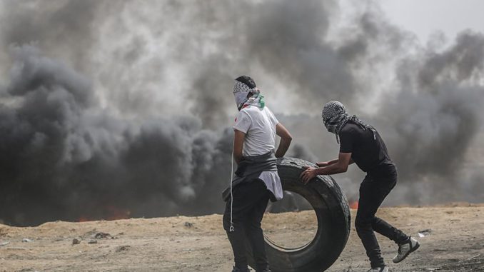 Dos palestinos muertos en Gaza en protestas cerca de la frontera con Israel