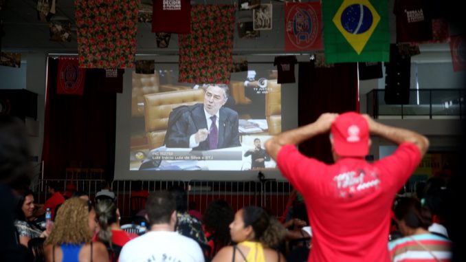 La Corte Suprema inicia la sesión que decidirá sobre la libertad de Lula