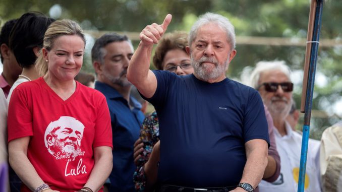 LULA PUEDE INGRESAR EN PRISIÓN TRAS ASISTIR A MISA, SEGÚN DIRIGENTES DEL PT