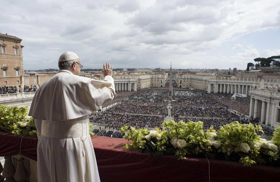 Pope Francis celebrates Easter Sunday mass
