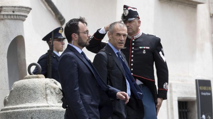 Cottarelli: si Gobierno no consigue el apoyo, habrá nuevos comicios