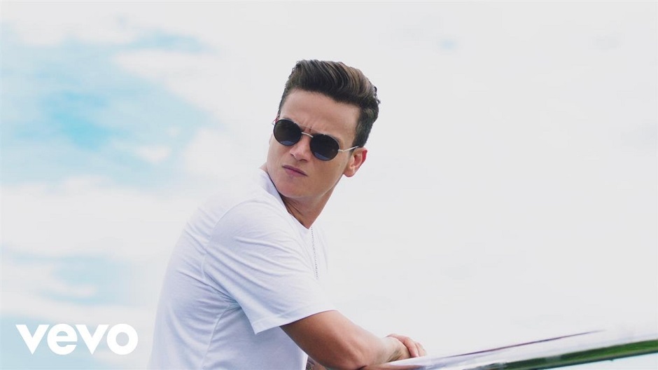 El cantante colombiano Silvestre Dangond lanza su nuevo álbum, "Esto es