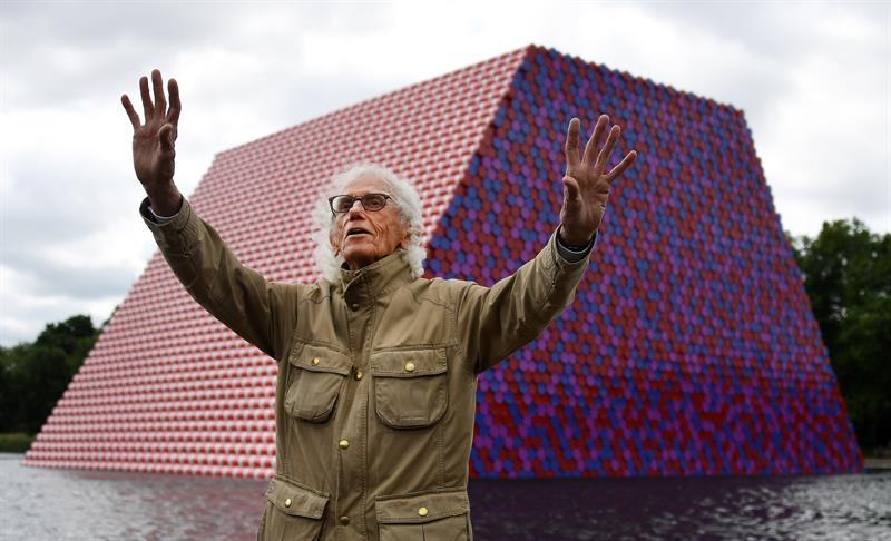Christo London Mastaba
