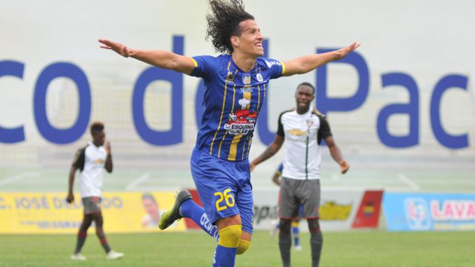 delfín gana a Liga