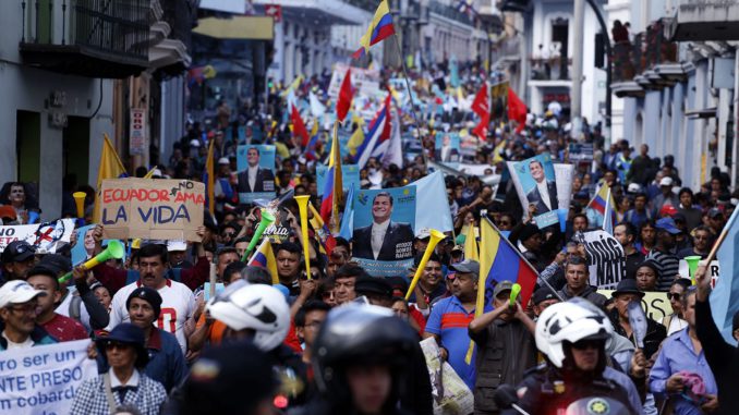 marcha correa policia