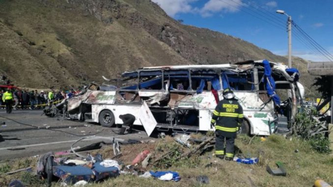 bus colombiano pifo papallacta