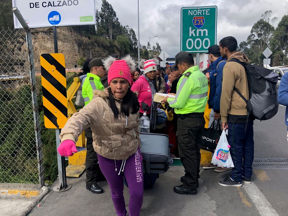 Ecuador abre «corredor» para agilizar llegada de venezolanos a Perú