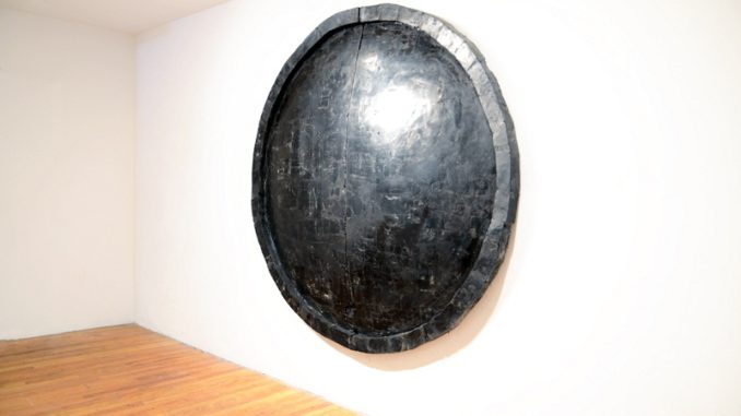 alejhandra-priet-concave-coal-mirror-2012-1357141080_org