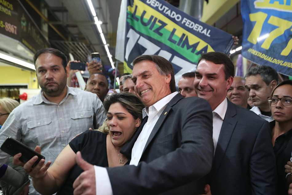 El ultraderechista Bolsonaro refuerza sus mensajes de agrado al mercado