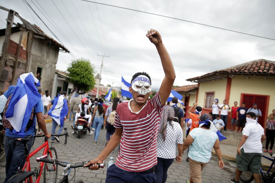 Cientos de nicaragüenses marcharon en Granada para pedir dimisión de Ortega