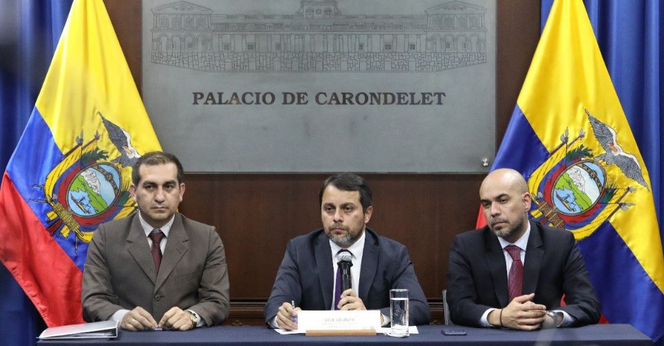 Granda presenta la renuncia a la Presidencia el Consejo 