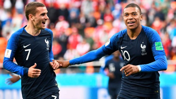 TOPSHOT-FBL-WC-2018-MATCH21-FRA-PER