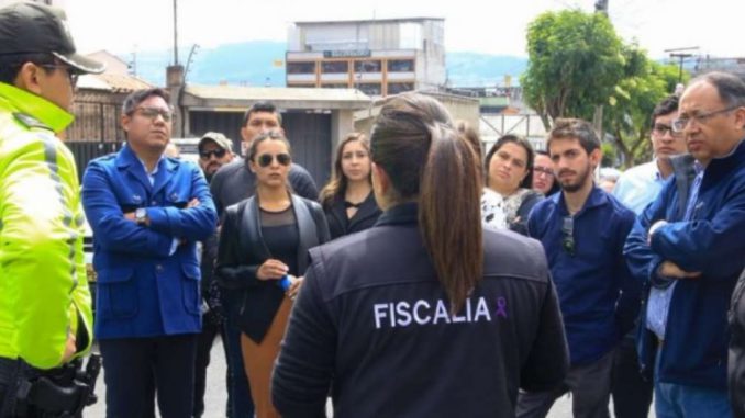 Policia