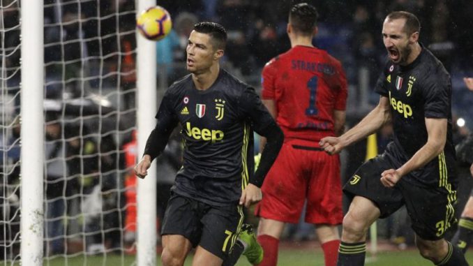 CR7 juventus de negro