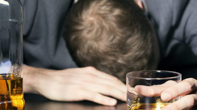 alopecia alcohol