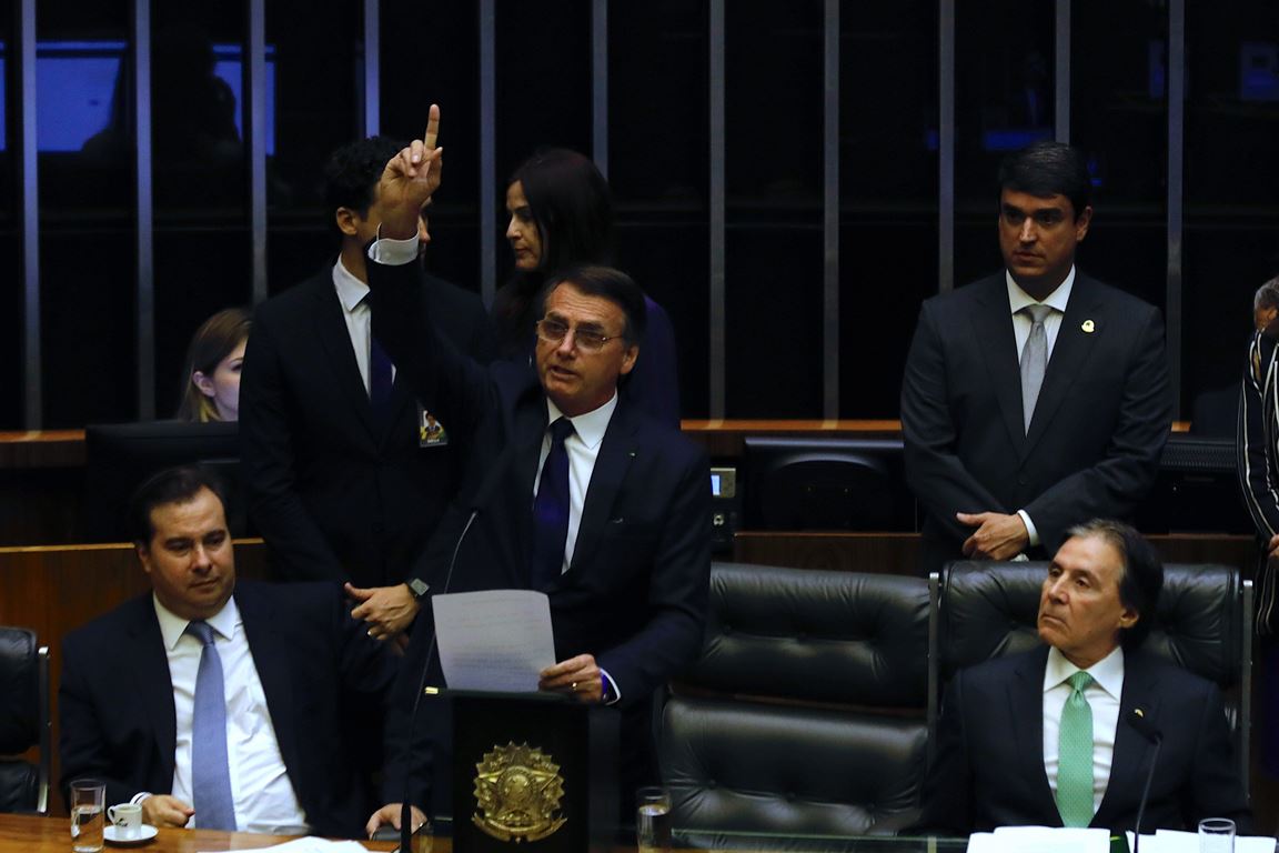 Bolsonaro promete liberar a Brasil «de las amarras ideológicas»