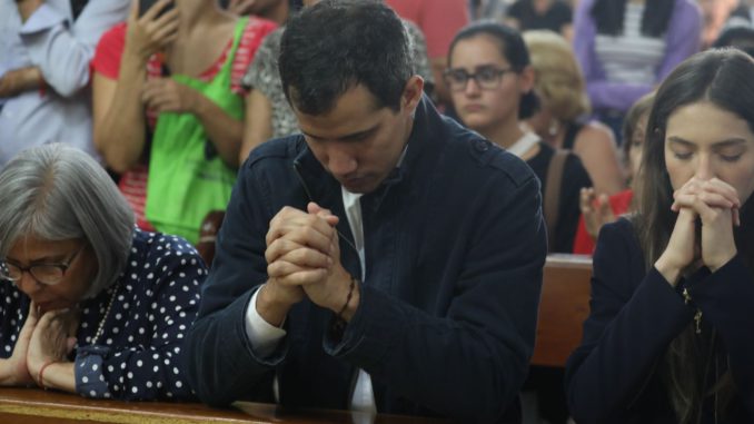 guaidó en misa