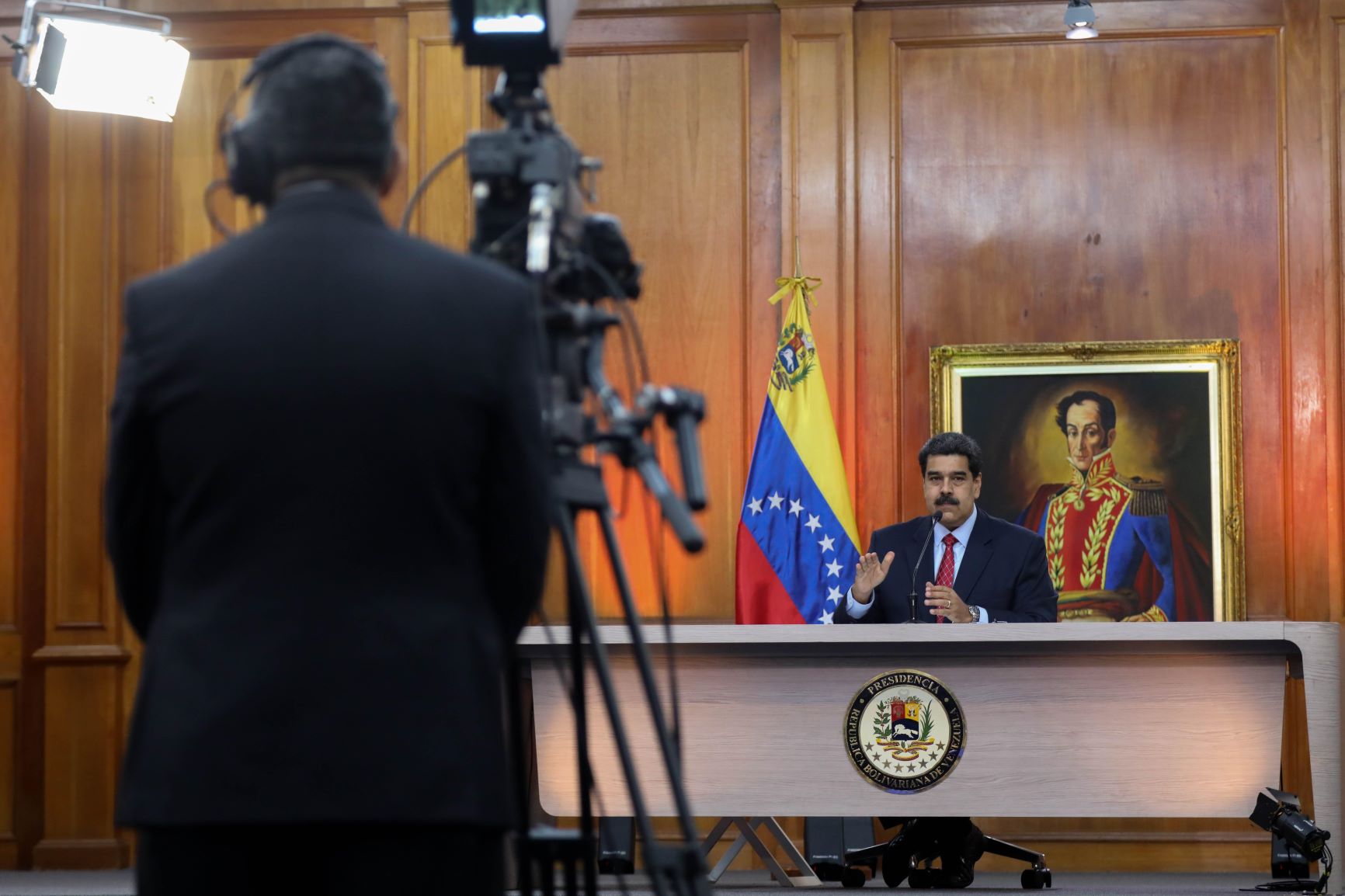 maduro rueda prensa